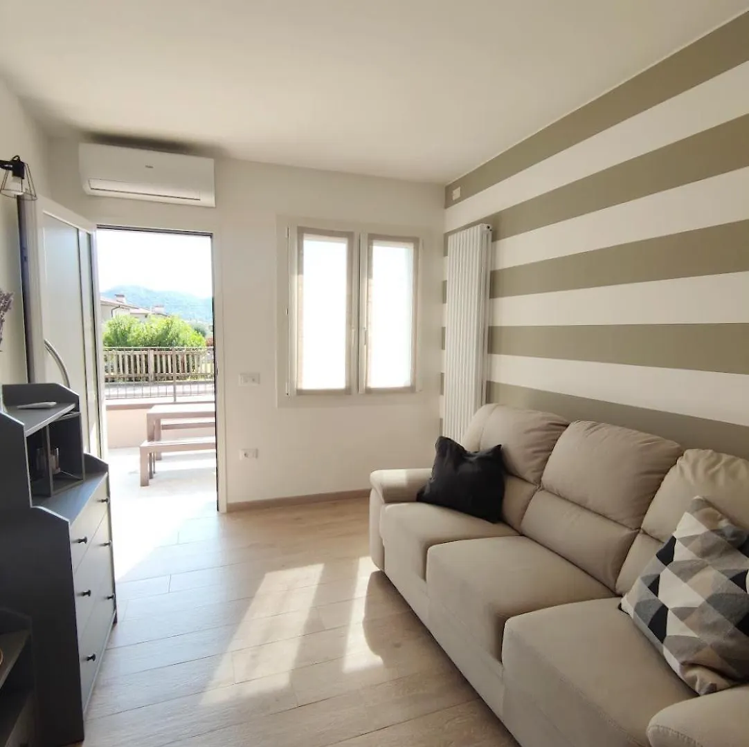Appartamento Little House Pove Del Grappa